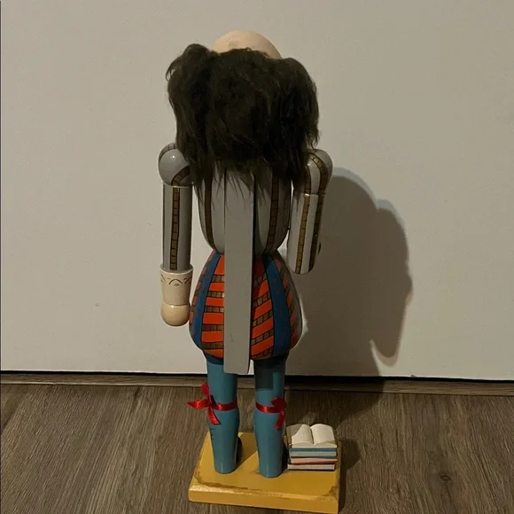 William Shakespeare Nutcracker  wooden Figurine - Picture 2 of 3